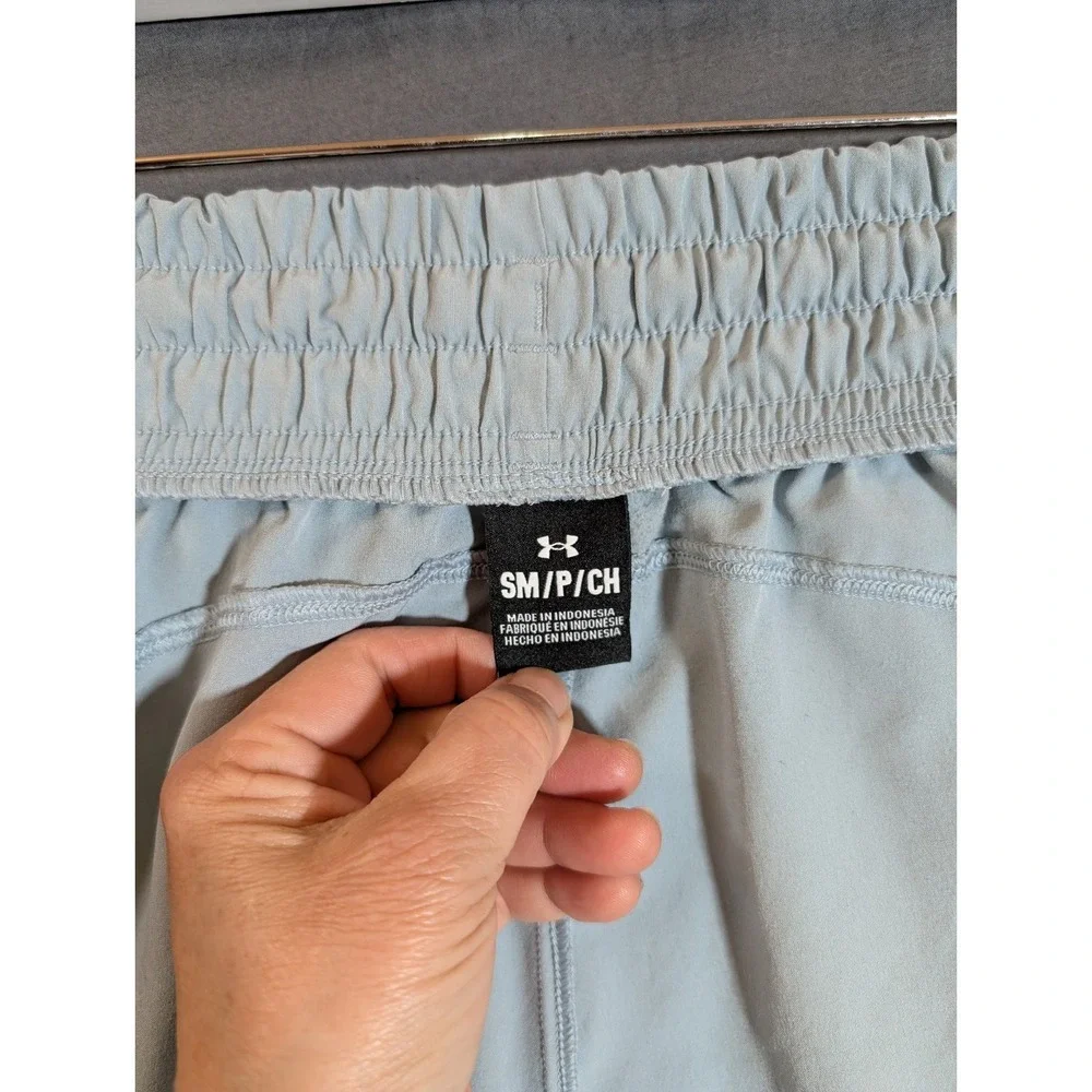 Under Armour Athletic Shorts Size Small‎ Premium Navy Gray Flat Front